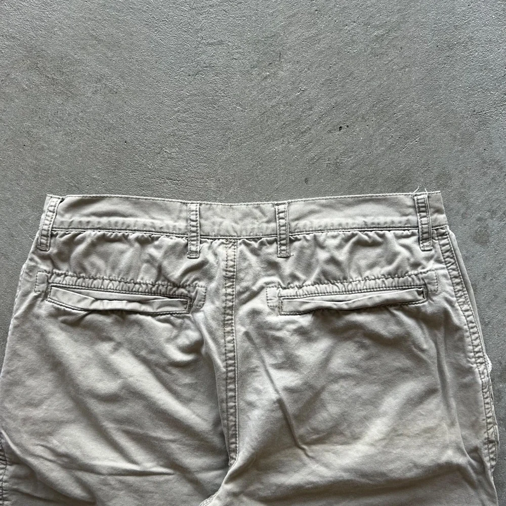 Vintage BKE Brooks Pants Mens 34R Tan Khaki Y2K Flat Front Straight Leg Canvas